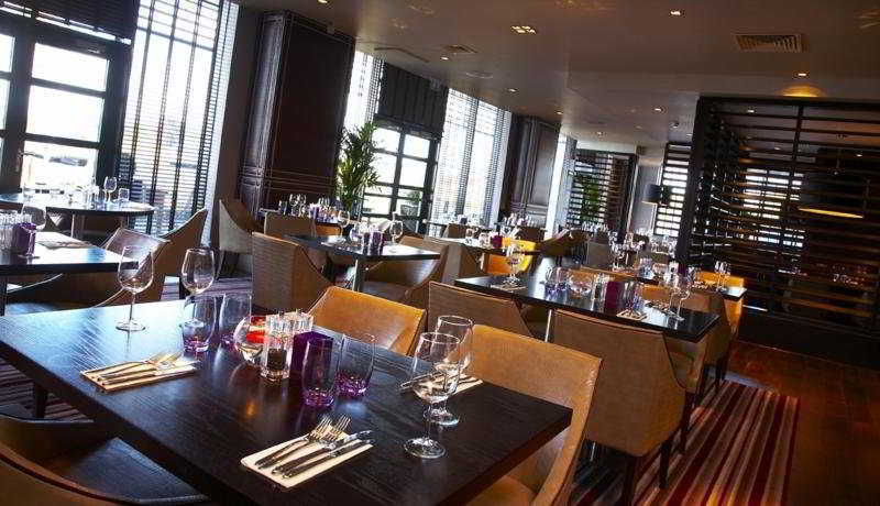 Village Hotel Leeds South Restaurant photo